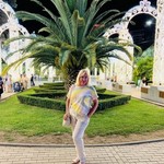 Svetlana, 46 (1 , 0 )